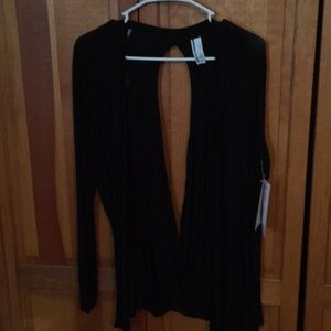 NWT Mondetta brand yoga shirt